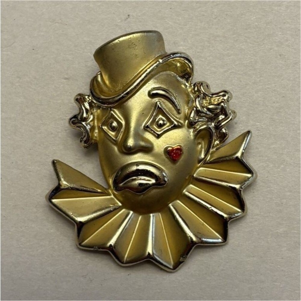 AJC Vintage Clown Face Gold Tone Brooch Pin Signed Circus Theme